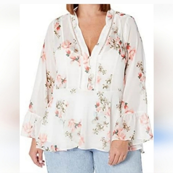 City Chic Tops - City chic sacred lotus blouse size 18